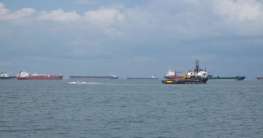 Unterwegs auf dem Wasser in Singapur