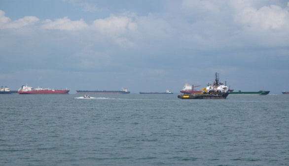 Unterwegs auf dem Wasser in Singapur