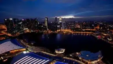 Blick von einer Rooftop Bar in Singapur